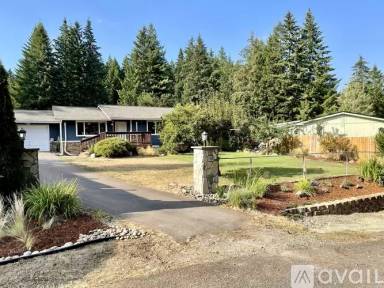 Main picture of 60 NE Harpoon Dr