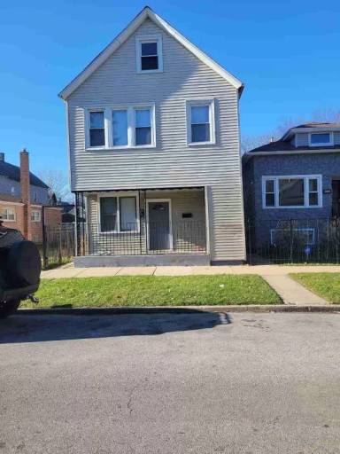 Main picture of 8436 S Commercial Ave
