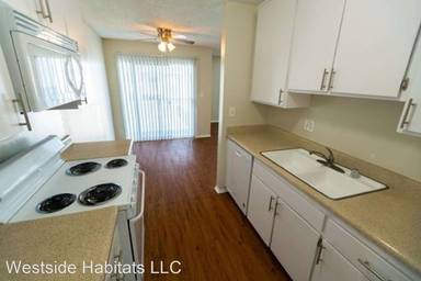 Main picture of 24969 Walnut St