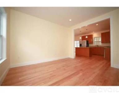 Main picture of 81R Mount Vernon St