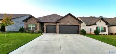 Main picture of 332 Fenrose Dr