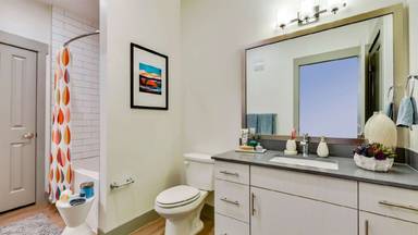 Main picture of 7882 Highway 290 W