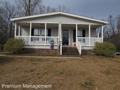 Main picture of 305 Shipmans Pike