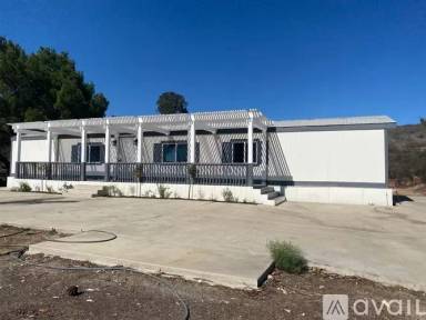 Main picture of 35300 Calle Campo