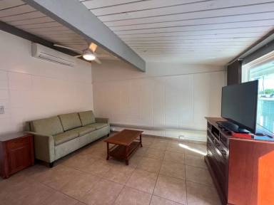 Main picture of 68-190 Au St