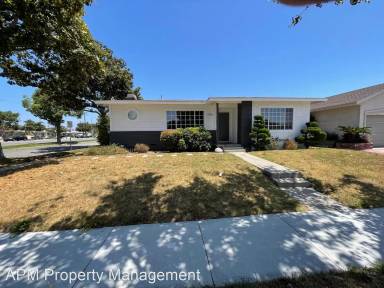 Main picture of 5546 Carfax Ave
