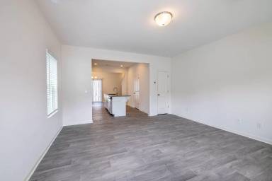 Main picture of 14119 Clayborn St