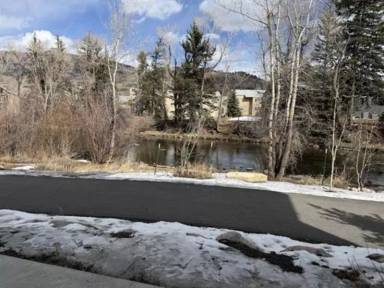 Main picture of 700 Blue River Pkwy