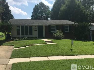 Main picture of 11404 Soward Dr