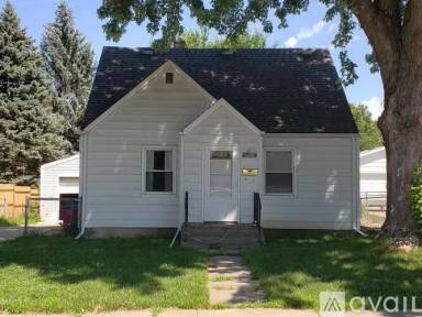 Main picture of 2208 S Willow Ave