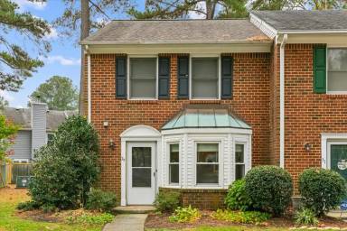 Main picture of 29 Corwin Cir