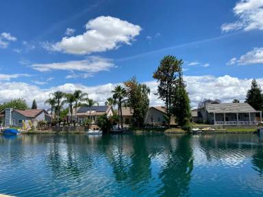 Main picture of 5004 Shorebird Dr