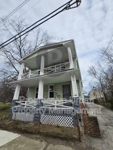 Main picture of 8023 Kosciuszko Ave