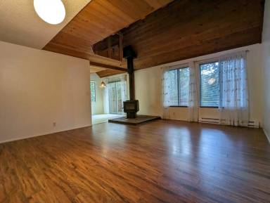 Main picture of 5092 Whiteaker St
