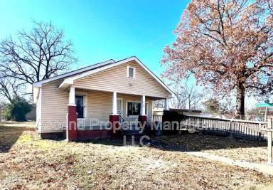Main picture of 1900 Wilson St