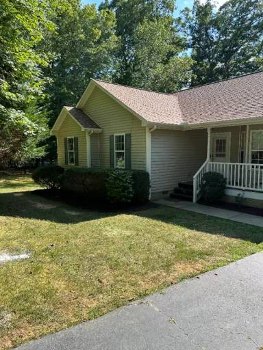 Main picture of 2804 Poplar Dr