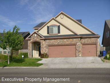 Main picture of 4720 Barclay Way