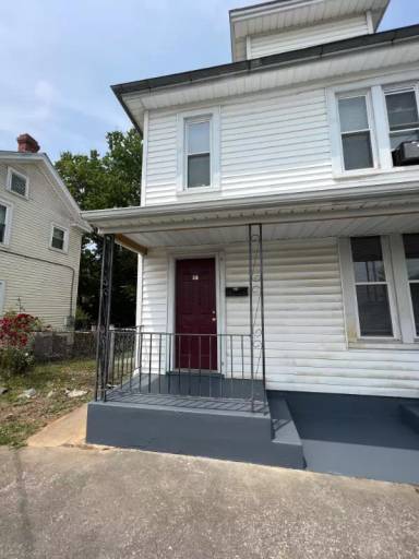 Main picture of 314 Auburn St