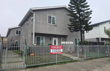Main picture of 10617 S Broadway