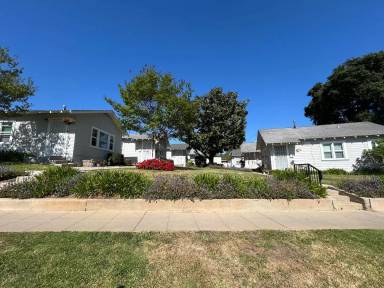 Main picture of 4535 Palm Ave