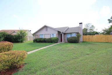 Main picture of 1131 Willow Run Cir