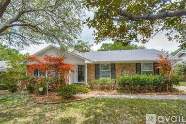 Main picture of 10867 Colbert Way