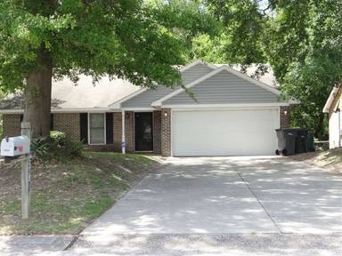 Main picture of 2904 Rosemeade Dr
