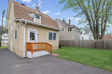 Main picture of 1498 Selby Ave