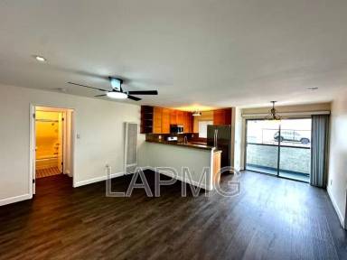 Main picture of Tarzana Apartments