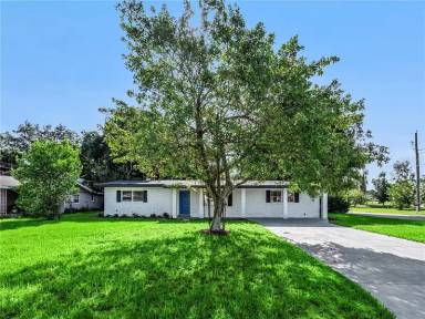 Main picture of 104 Longfellow Rd