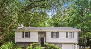 Main picture of 1589 Cherry Hill Ln SW