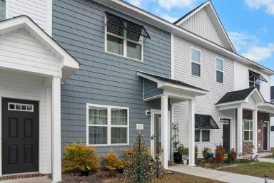 Main picture of 72 Catalina Cir