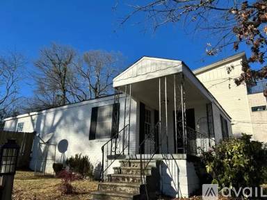 Main picture of 4963 Lake Dr