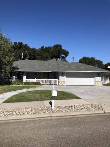 Main picture of 4072 Club House Rd