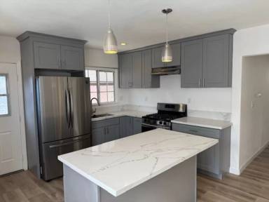 Main picture of 3211 N Park Ln