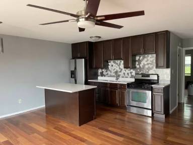 Main picture of 7238 Kennedy Ave