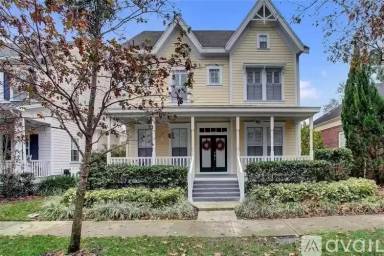 Main picture of 716 Honeysuckle Ave