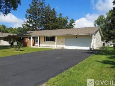 Main picture of 34 Spier Ave