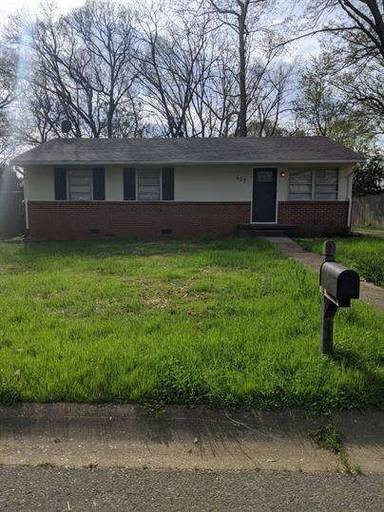 Main picture of 417 Greenacres Dr NW