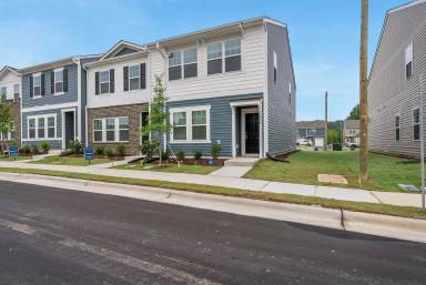 Main picture of 2058 Glen Crossing Dr