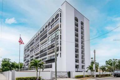 Main picture of Parkland Condominium