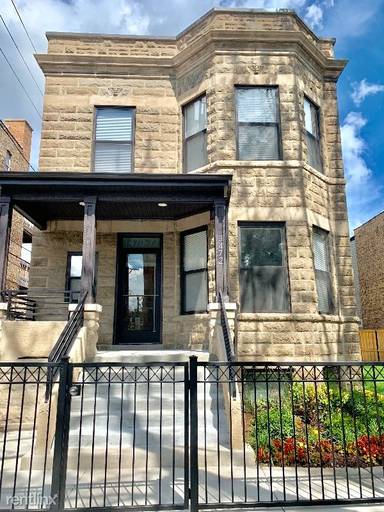 Main picture of 1472 W Summerdale Ave