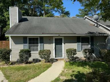 Main picture of 136 Pheasant Ct