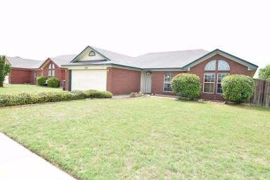 Main picture of 4404 Deek Dr. - B