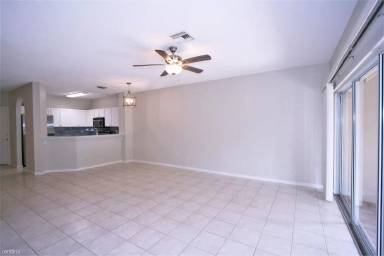 Main picture of 6954 Oak Bridge Ln
