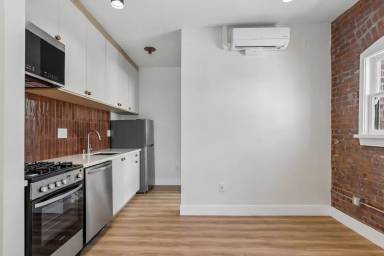 Main picture of 4452 Finley Ave