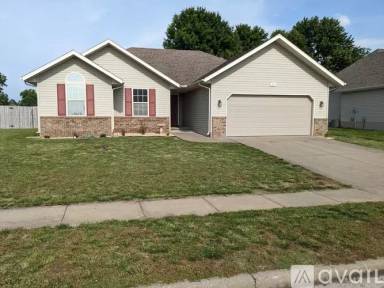Main picture of 514 N Claremont Pl