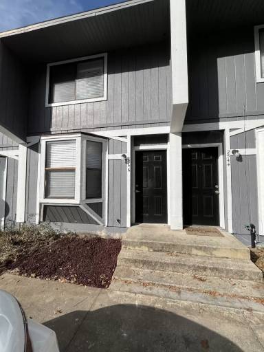 Main picture of 2546 SW 31st Pl
