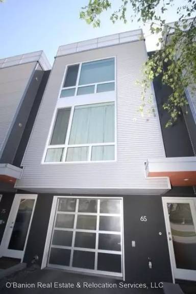 Main picture of 5201 E Northern Lights Blvd