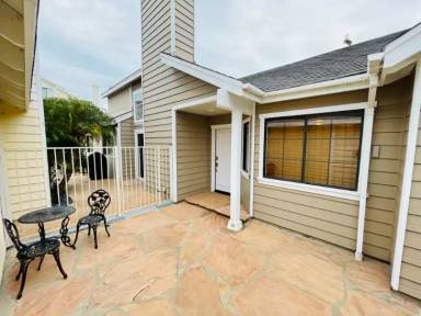 Main picture of 6880 Seaspray Ln